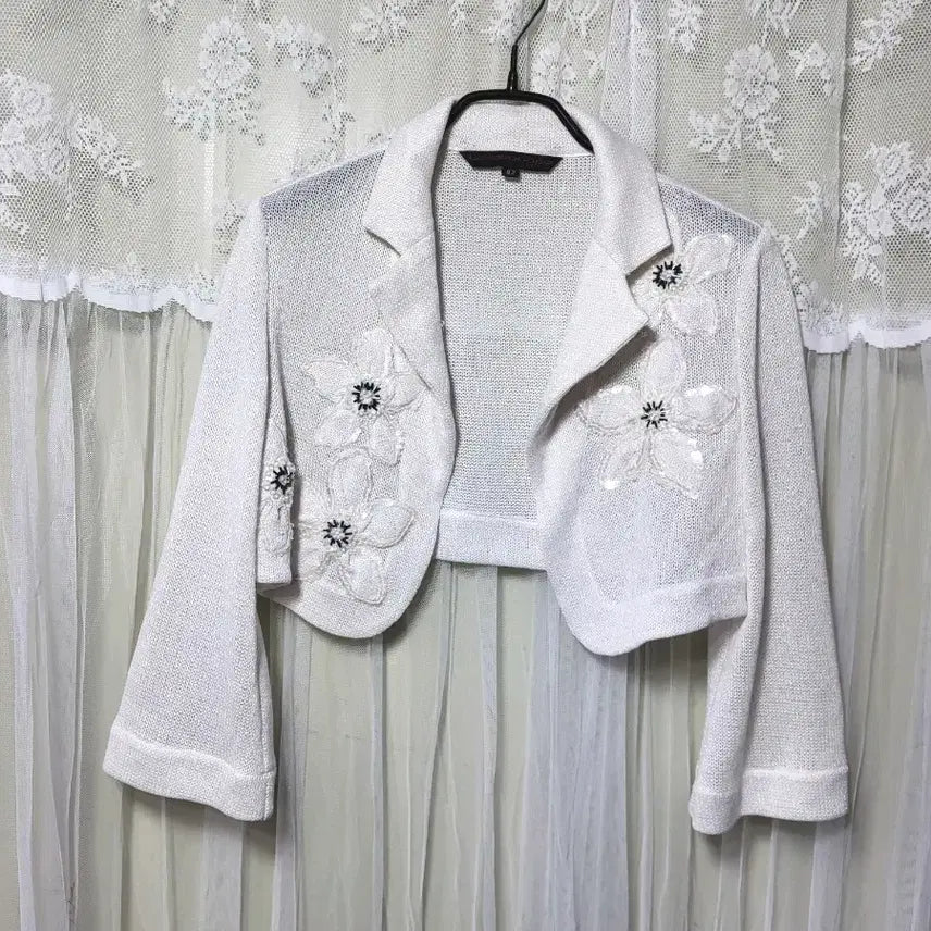 [BUNJANG] Lie Sangbong Floral Crop Knit Cardigan / 이상봉 Lie Sangbong 꽃 크롭 니트 가디건