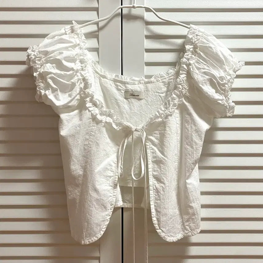 [BUNJANG] Ribbonbit Alice Ribbon Top / 리본빛 앨리스 리본 탑 ribbonbit Alice ribbon top
