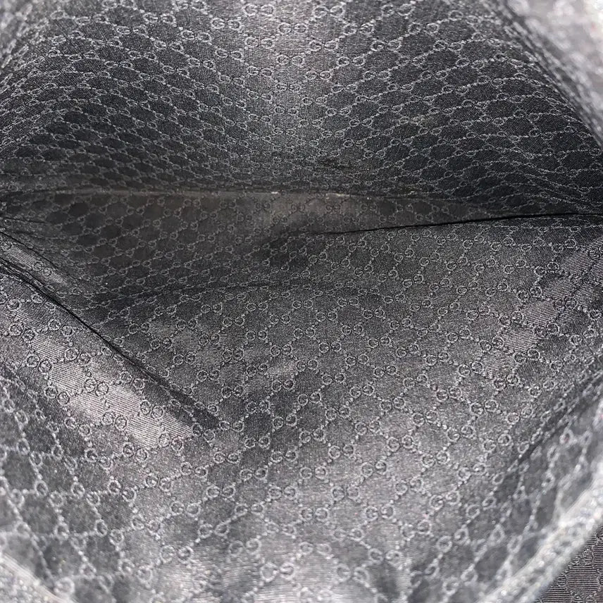 [BUNJANG] Gucci GG Logo Embossed Metallic Silver Shoulder Bag / 267000804 구찌 GG 로고 엠보싱 메탈릭 실버 숄더백 238695
