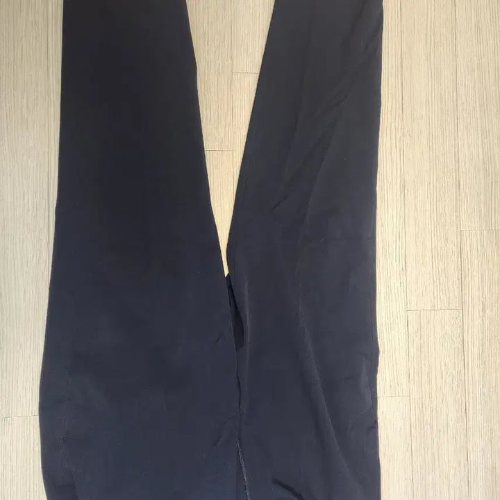 [BUNJANG] Musinsa Standard Tapered Hidden Banding Crop Slacks 38 / 무신사 스탠다드 테이퍼드 히든밴딩 크롭슬랙스 38