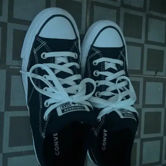 [BUNJANG] Converse Black Low Sneakers 275 / 컨버스 블랙 로우 스니커즈 275 민트급