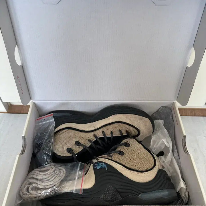 [BUNJANG] Nike Stussy Air Penny 2 Black-Limestone Sneakers / 나이키스투시에어페니2 240 블랙-라임스톤