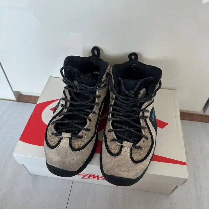 [BUNJANG] Nike Stussy Air Penny 2 Black-Limestone Sneakers / 나이키스투시에어페니2 240 블랙-라임스톤