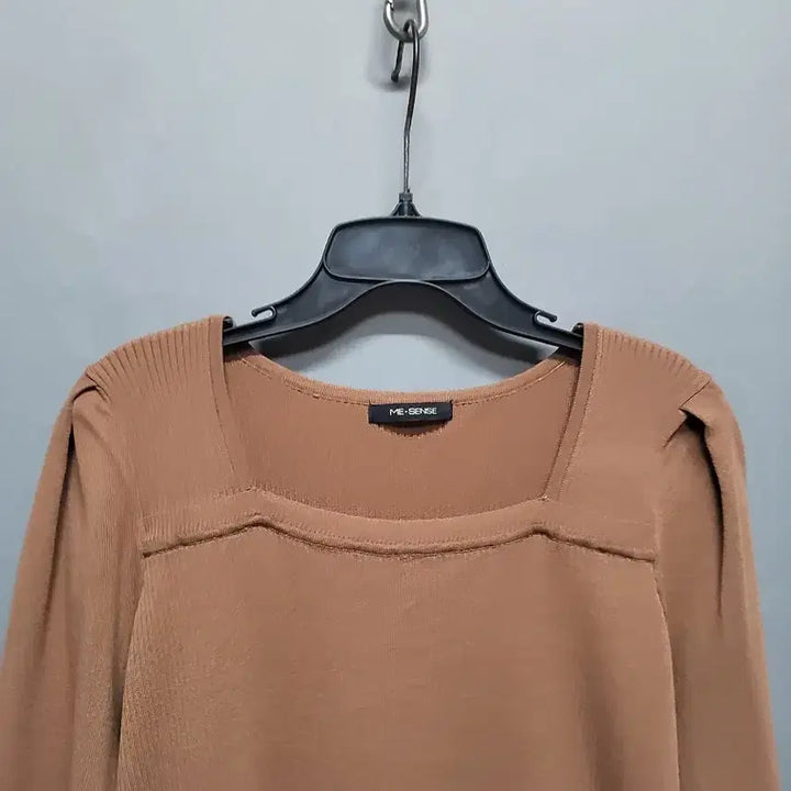 [SOLD OUT] 미센스 스퀘어넥 골지 니트