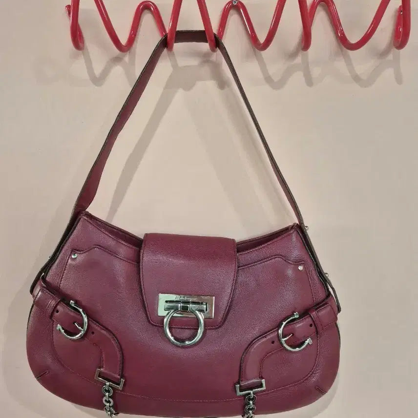 [BUNJANG] Ferragamo Gancini Flap Shoulder Bag - Burgundy / 페라가모 간치니 플랩 숄더백 버건디