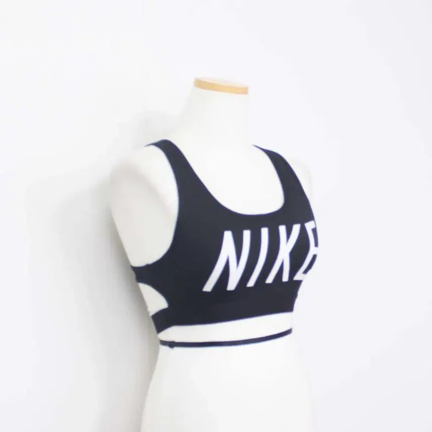 [SOLD OUT] [정품] 나이키 스포츠브라 브라탑 운동 레저 상의 S 정인샵