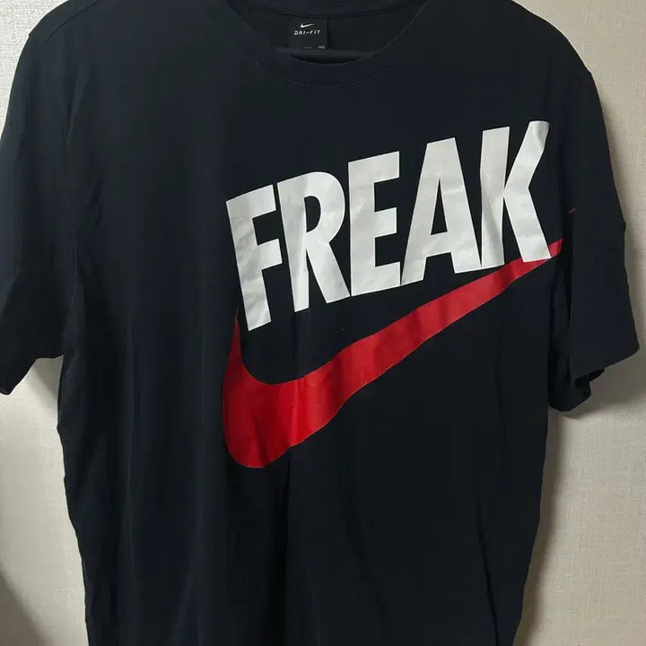 [SOLD OUT] 나이키 드라이핏 FREAK 반팔티 XXL