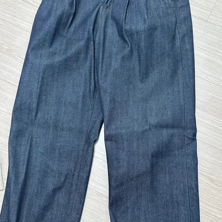 [BUNJANG] BeSlow Wide Fit Two-Tuck Denim Pants / 비슬로우 와이드핏 투턱 데님 팬츠 30