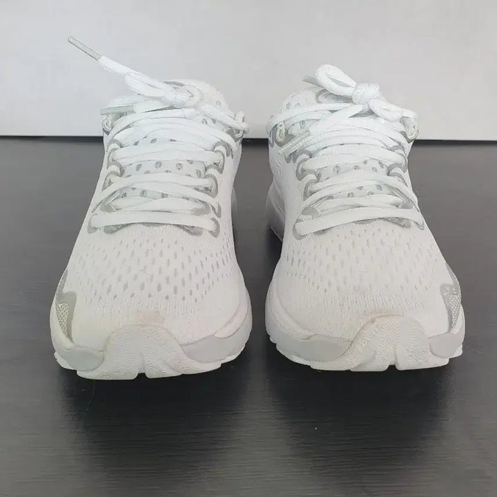 [BUNJANG] Under Armour UA HOVR Infinite 4 Running Shoes (235) / 언더아머 UA HOVR 인피니트 4 러닝화 (235)