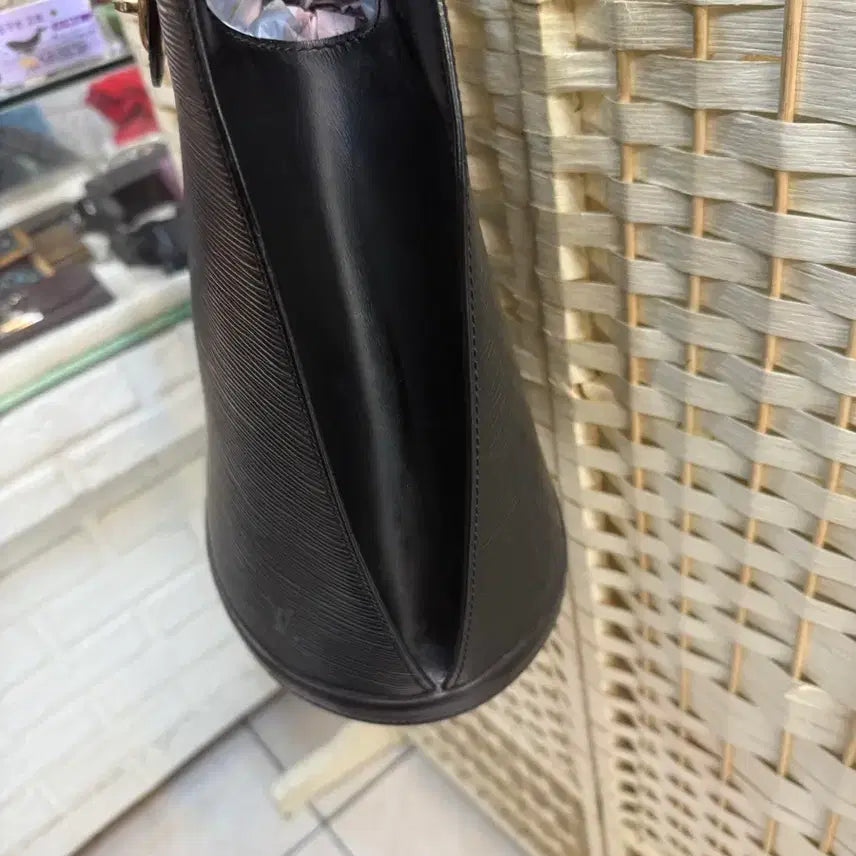 [SOLD OUT] 정품 루이비통 에삐 클루니 팝니다