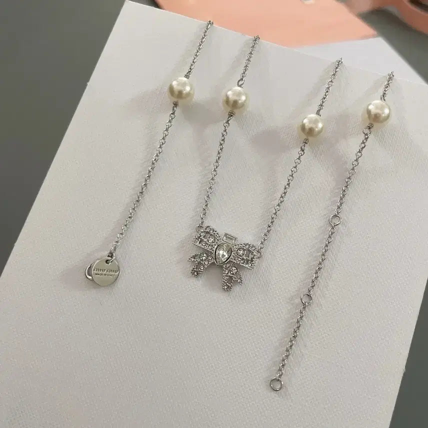 [BUNJANG] Miu Miu Ribbon Pearl Necklace Set / 미우미우 리본 진주 목걸이 풀세트