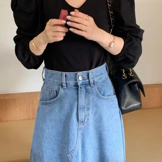 [BUNJANG] Vicinni V-Neck Ruffled Long Sleeve T-shirt / 바이씨니 브이셔링긴팔티