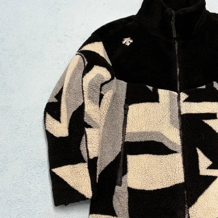 [BUNJANG] Descente Fleece Jacket (95 Size) / 데상트 95사이즈 플리스 자켓