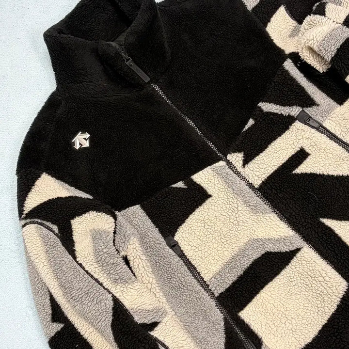[BUNJANG] Descente Fleece Jacket (95 Size) / 데상트 95사이즈 플리스 자켓