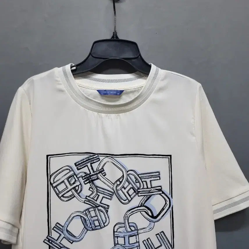 [SOLD OUT] 올리비아하슬러 프린팅 스트링 티