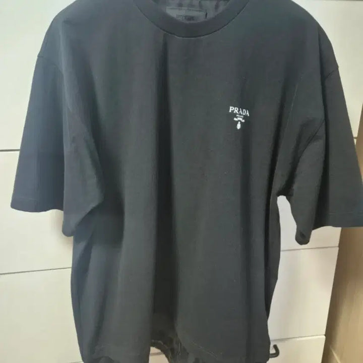 [BUNJANG] Prada Black T-shirt / 프라다 티셔츠