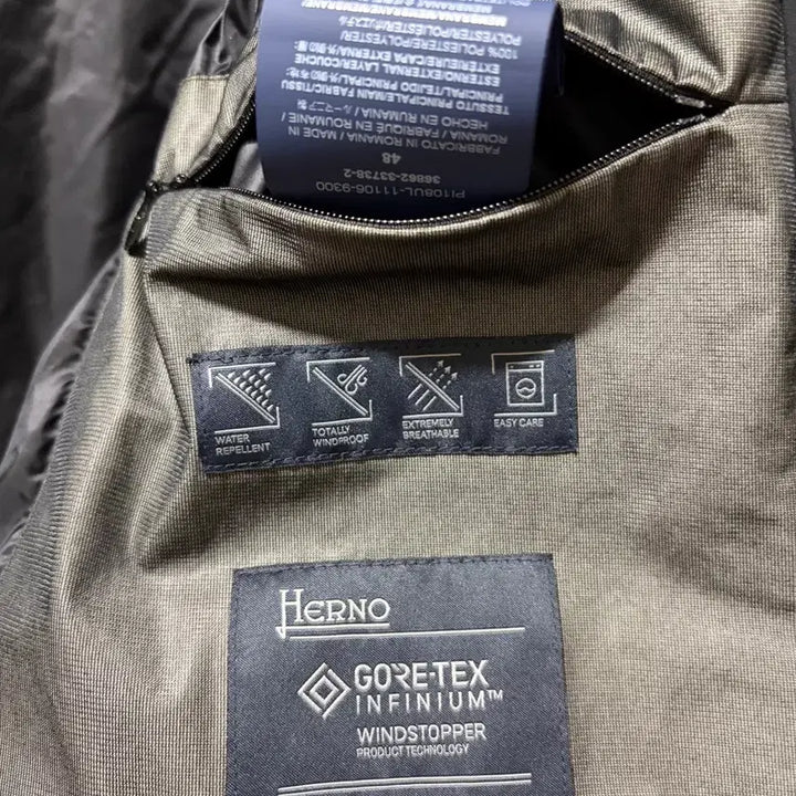 [BUNJANG] Herno Laminar Gore-Tex Black Goose Down Jacket (Size 48) / 정품 에르노 라미나르 고어텍스 블랙구스패딩 자켓(48)