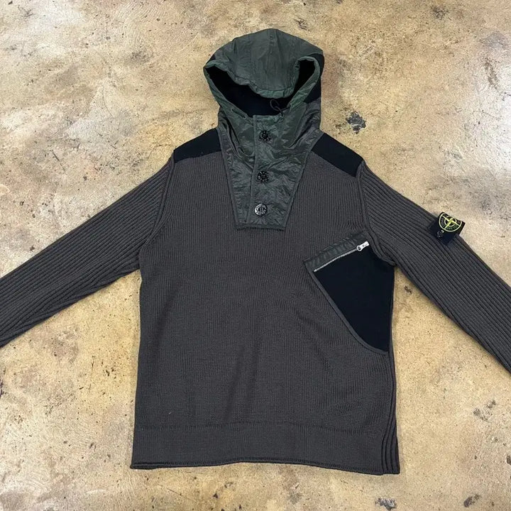 [SOLD OUT] [정품/M] 스톤아일랜드 후드 니트 풀오버