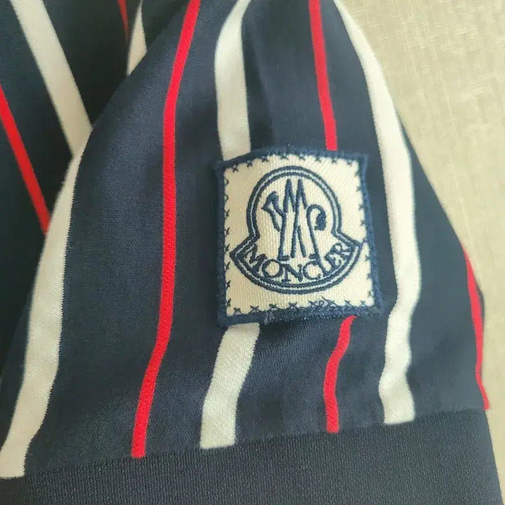 [BUNJANG] Moncler Striped Short Sleeve Polo Shirt / 정품 몽클레어 스트라이프 반팔 폴로티