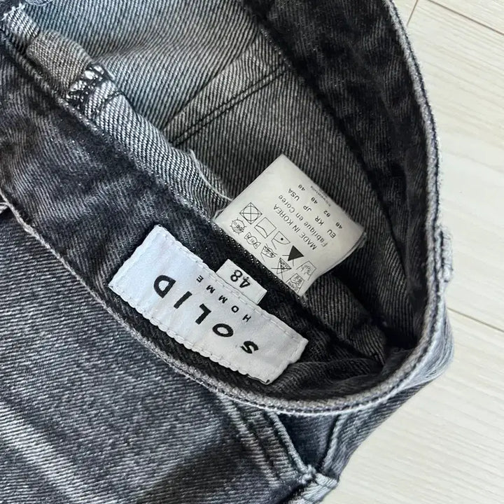 [SOLD OUT] 솔리드옴므 그레이 컷 스트레이트 데님