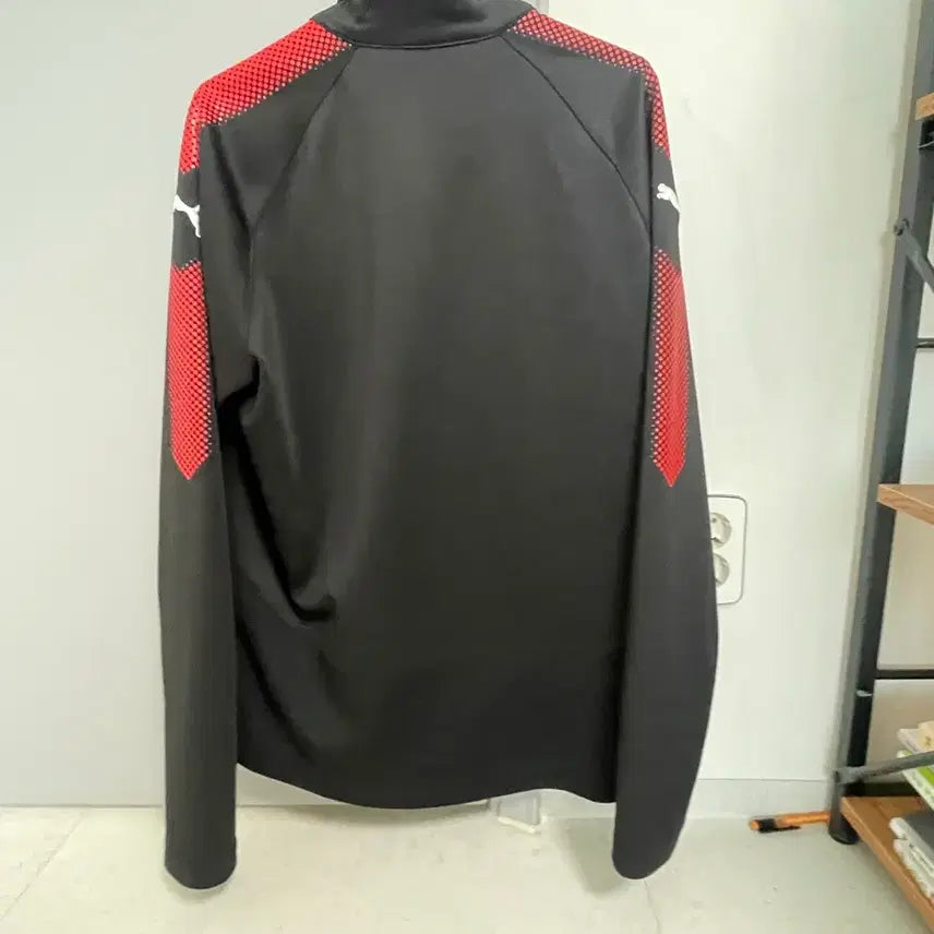 [SOLD OUT] 푸마 트랙탑