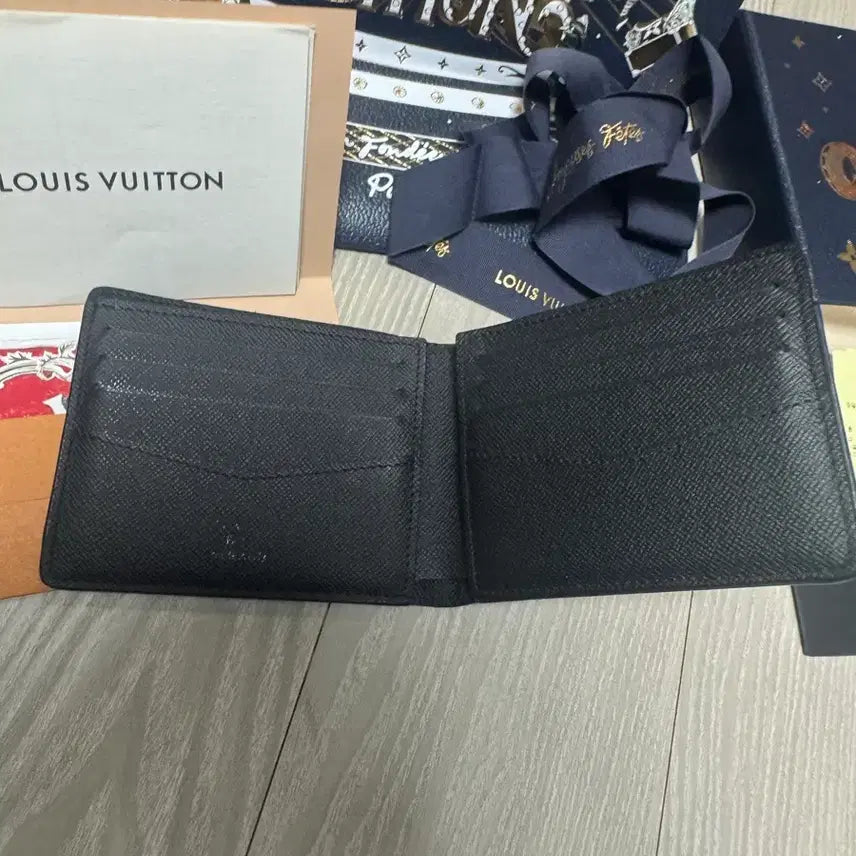[SOLD OUT] 루이비통 이클립스 슬렌더 월렛 모노그램 반지갑 풀박스 M62294