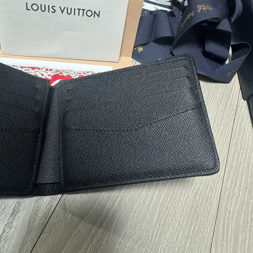 [SOLD OUT] 루이비통 이클립스 슬렌더 월렛 모노그램 반지갑 풀박스 M62294