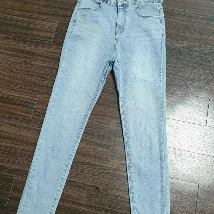 [BUNJANG] High-Waist Light Blue Denim Jeans / (오늘특가) 연청 하이웨스트 청바지