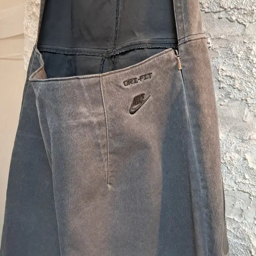 [SOLD OUT] 2종셋업(M) NIKE 드라이핏 태크팩 홀터넥원피스/디바우어 반팔티세트