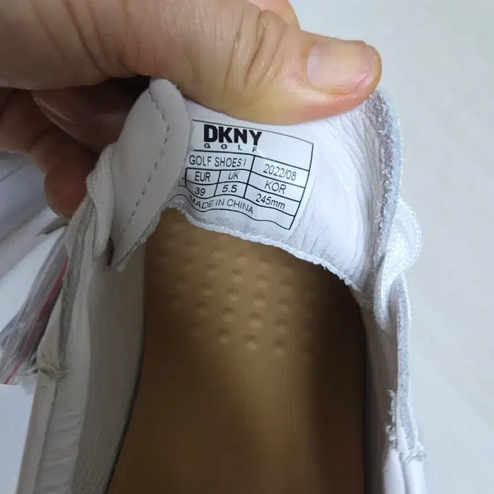 [SOLD OUT] DKNY 골프 여성 흰색 스니커즈245 새상품