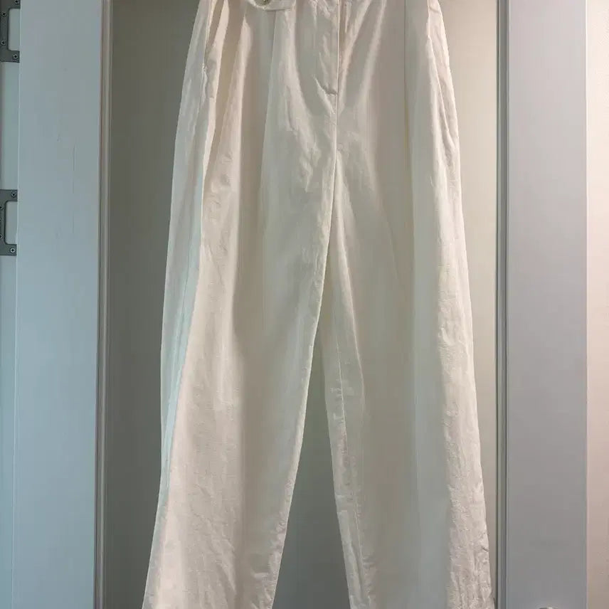 [SOLD OUT] GROVE 그로브스토어 화이트 와이드 팬츠 s