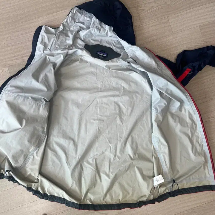 [BUNJANG] Patagonia Torrentshell Jacket (XL) Navy Red / 파타고니아 토렌쉘 자켓(xl) 네이비 레드