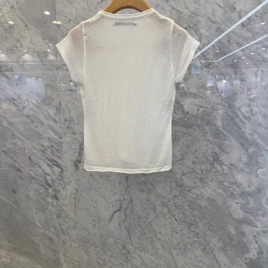 [SOLD OUT] js뉴욕스타일신상(당일발송)캡소매 단추 브이 반팔티
