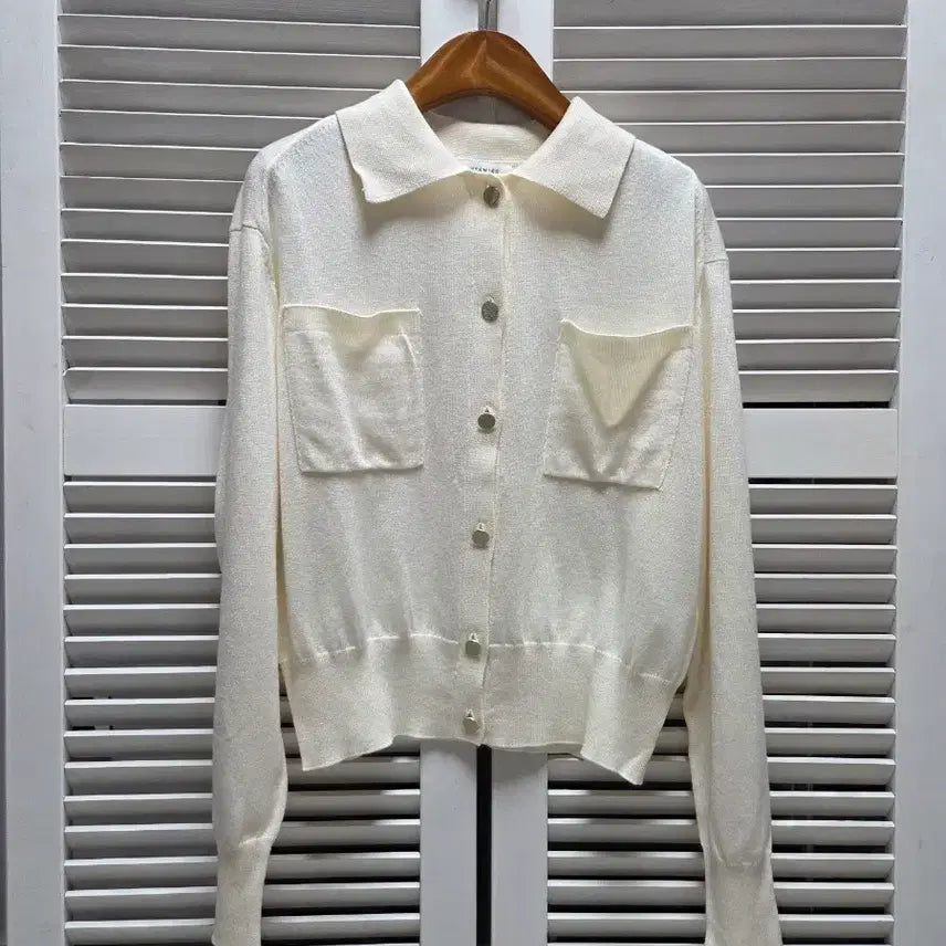 [SOLD OUT] 쉬즈미스 가디건 니트