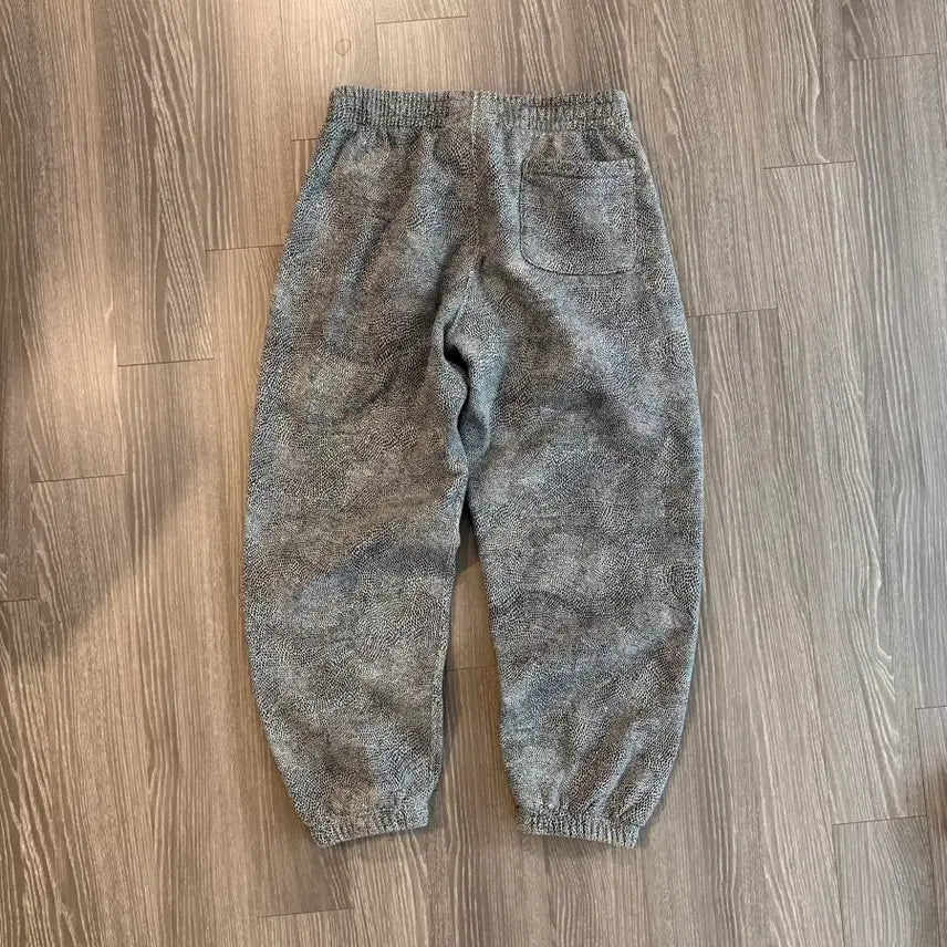[SOLD OUT] 슈프림 조거 팬츠