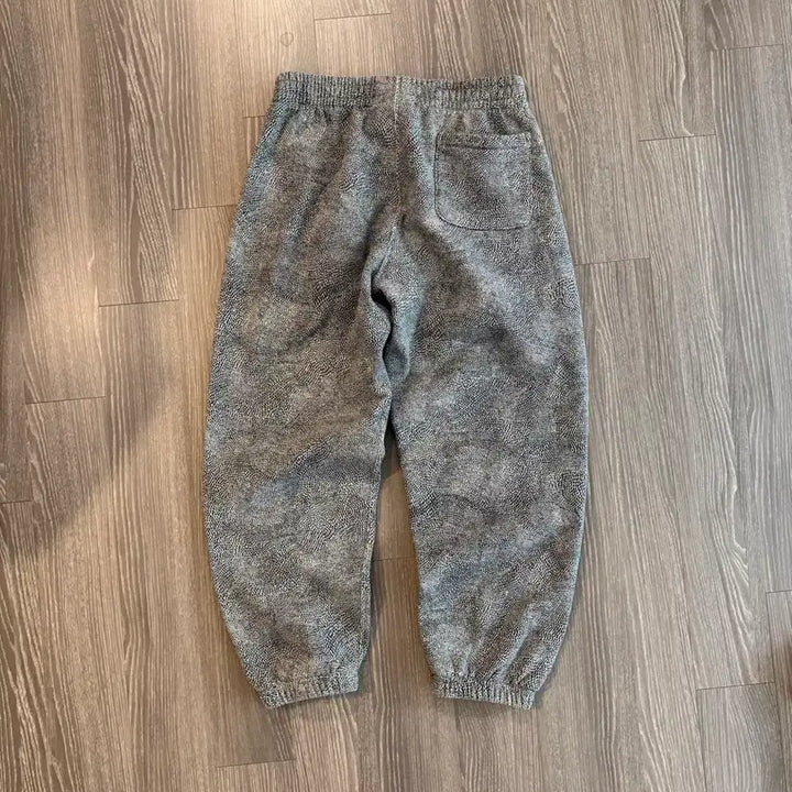 [SOLD OUT] 슈프림 조거 팬츠