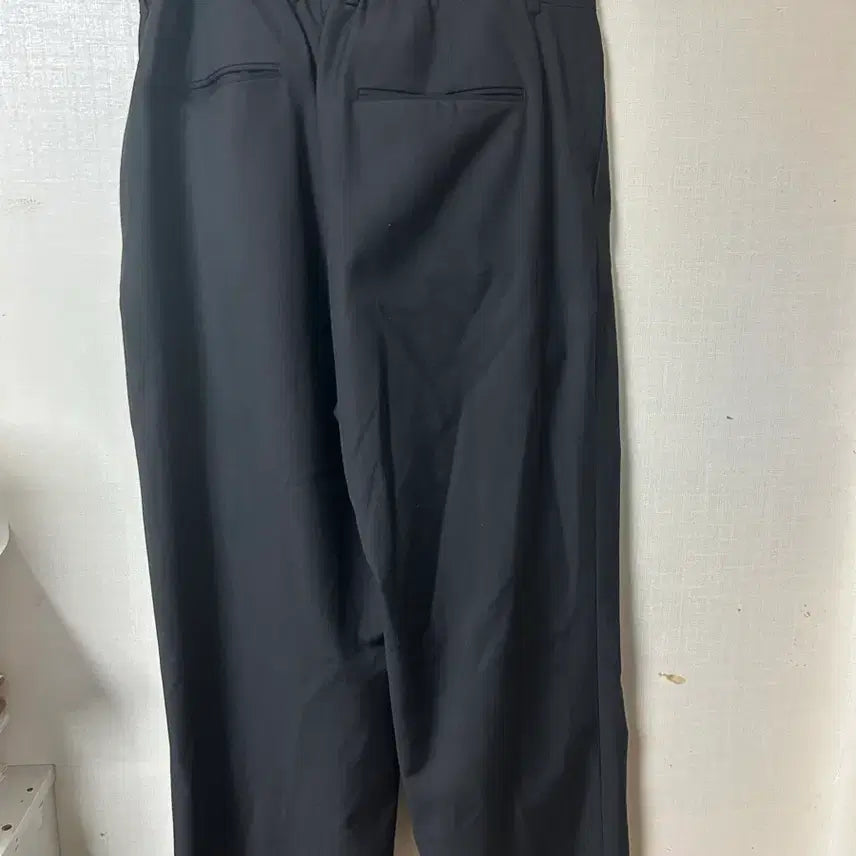 [BUNJANG] Zucaspace Black Two-Tuck Wide Slacks / 주카스페이스 블랙 투턱 와이드 슬랙스 48