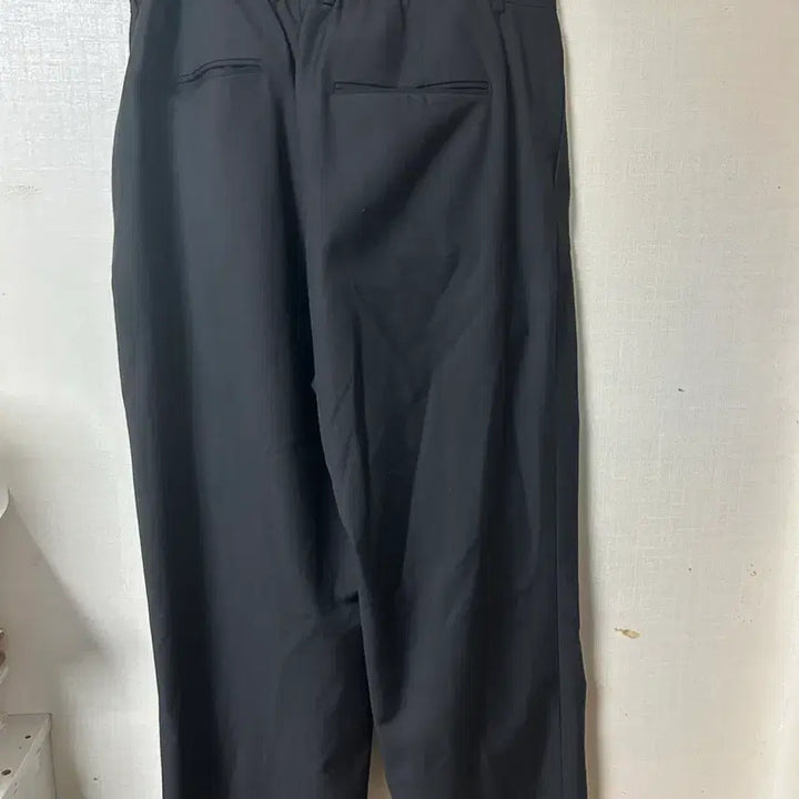 [BUNJANG] Zucaspace Black Two-Tuck Wide Slacks / 주카스페이스 블랙 투턱 와이드 슬랙스 48