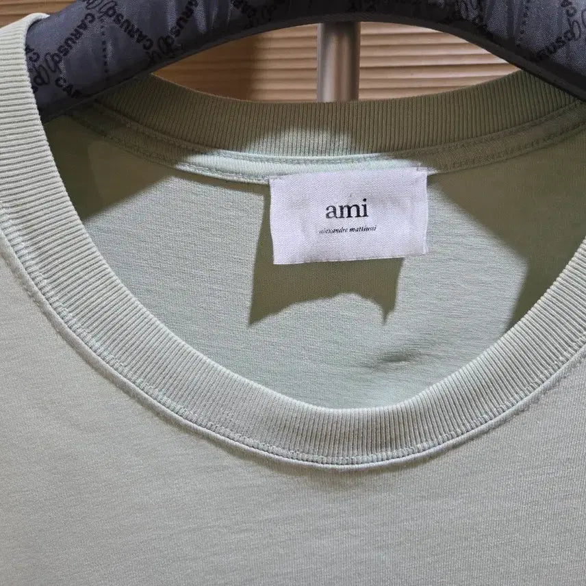 [SOLD OUT] 아미 빅하트 자수 반팔티 XL