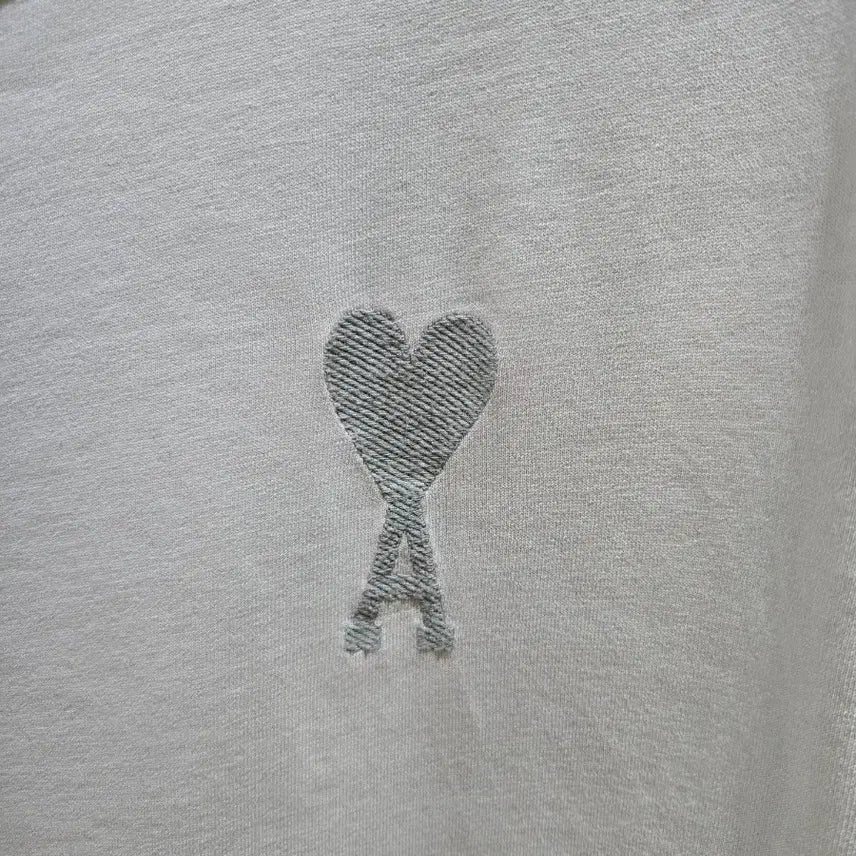 [SOLD OUT] 아미 빅하트 자수 반팔티 XL