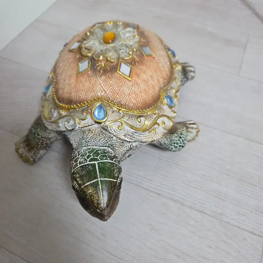 [SOLD OUT] 도자 거북이 장식품