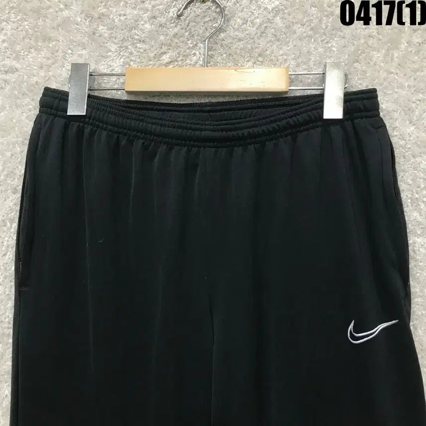 [SOLD OUT] 나이키 블랙 트레이닝 바지 L