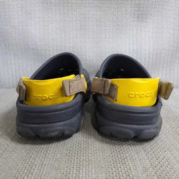 [SOLD OUT] 크록스 슬리퍼 250