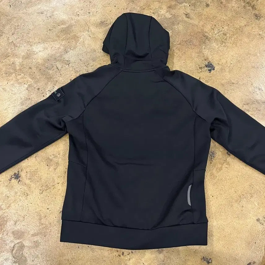 [SOLD OUT] [정품/M] 내셔널지오그래픽 블랙 후드 집업
