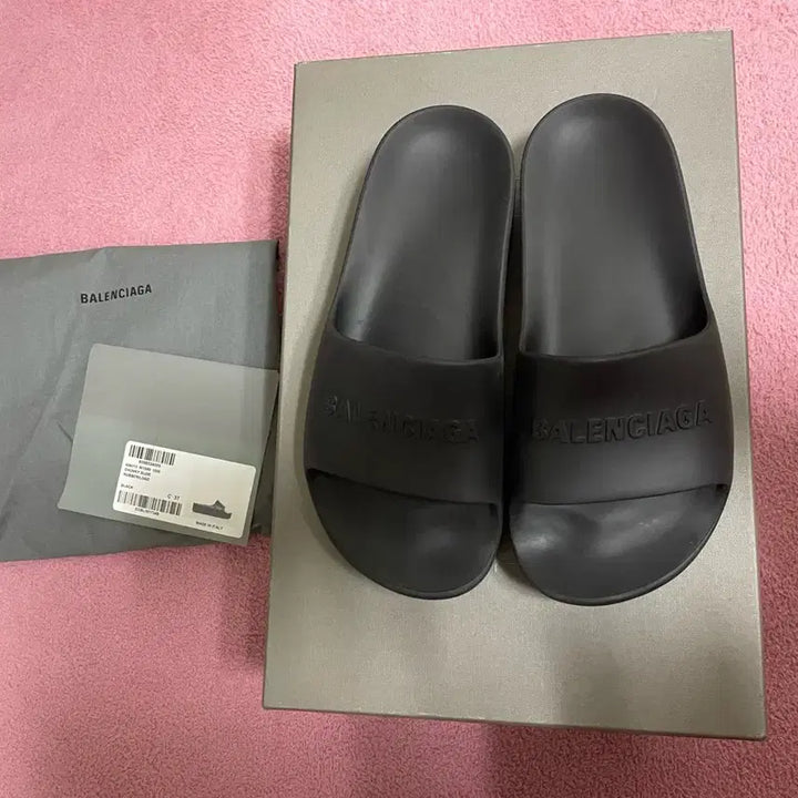 [SOLD OUT] 발렌시아가 블랙 슬라이드 37