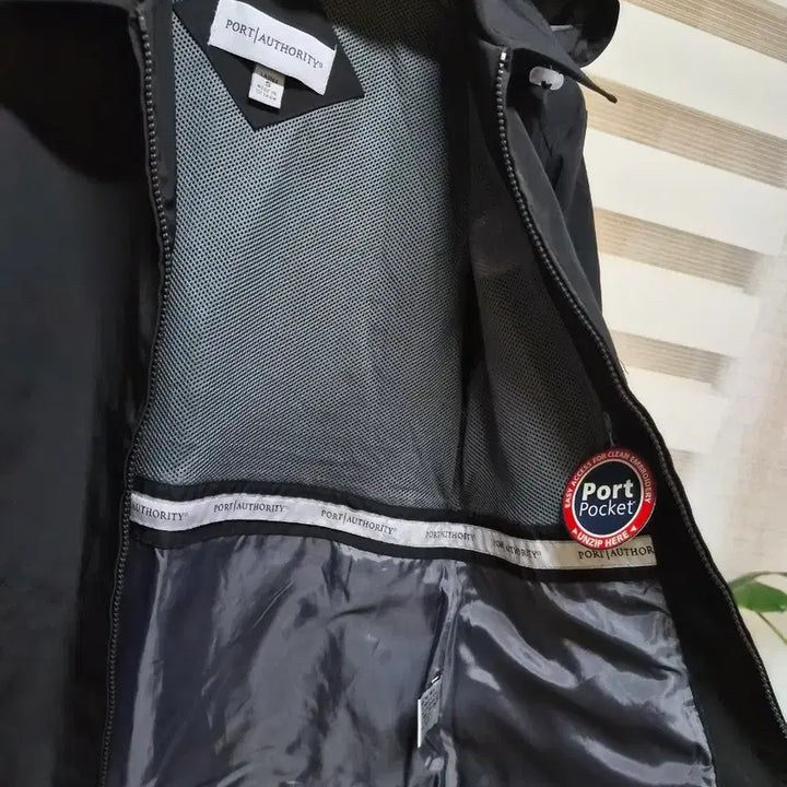 [BUNJANG] Blizzard Hooded Windbreaker Jacket (S) / 블리자드  후드 바람막이 자켓S<새상품 >