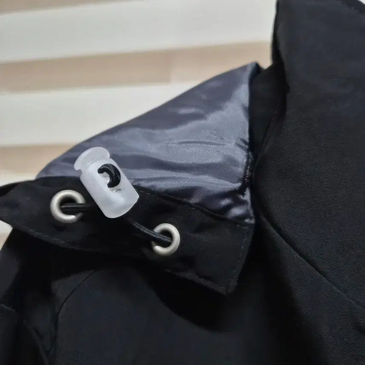 [BUNJANG] Blizzard Hooded Windbreaker Jacket (S) / 블리자드  후드 바람막이 자켓S<새상품 >
