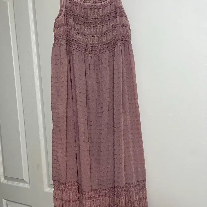 [BUNJANG] Thursday Island Pink Smocked Long Dress / 써스데이 아일랜드 핑크 롱 원피스 캉캉 스모크