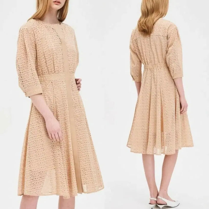 [BUNJANG] MINE Beige Eyelet Punch Fit-and-Flare Dress / 한섬 MINE 마인 베이지 아일렛 펀칭 핏앤플레어 원피스 (슬립포함)