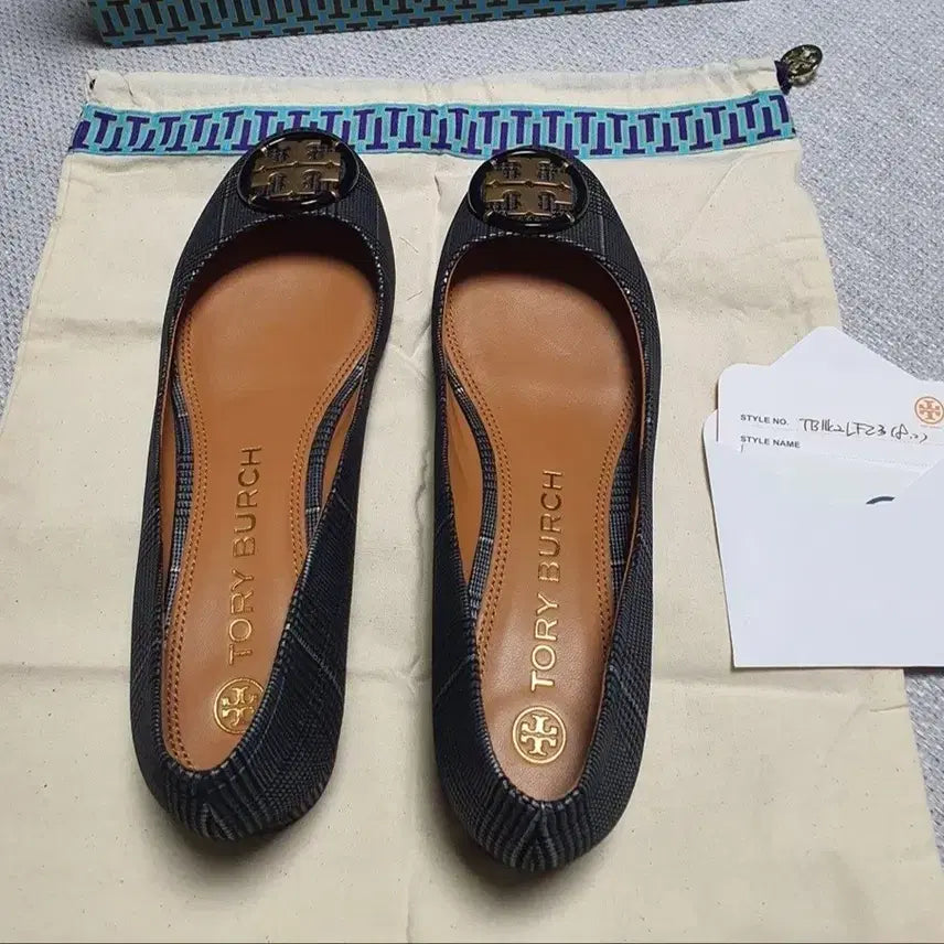[BUNJANG] Tory Burch Check Flat Shoes / 토리버치 체크 플랫 슈즈 250